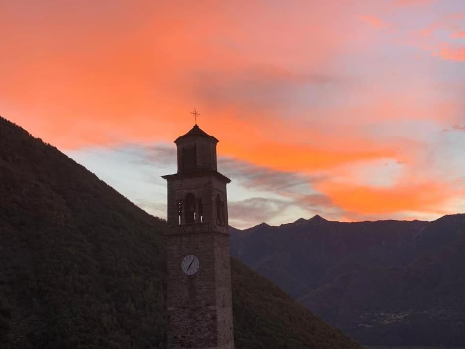 Casa Del Cios Calda E Intima Casetta Immersa Nel Verde Delle Montagne Alpe Basciumo エクステリア 写真
